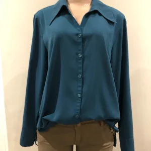 Chic Turquoise Button-Up Blouse